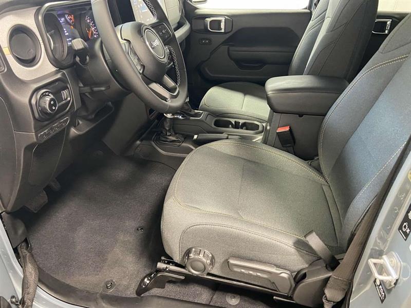 Jeep Gladiator  2025