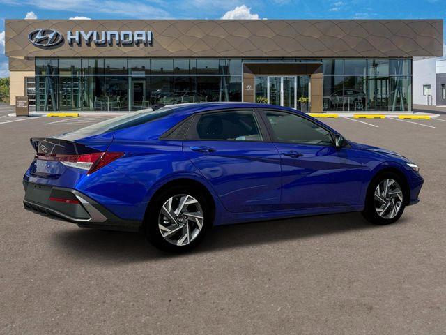 Hyundai Elantra  2025