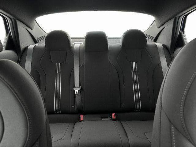 Hyundai Elantra  2025