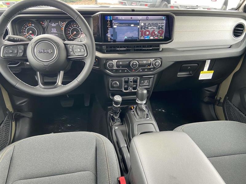 Jeep Gladiator  2025