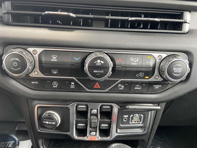 Jeep Gladiator  2025