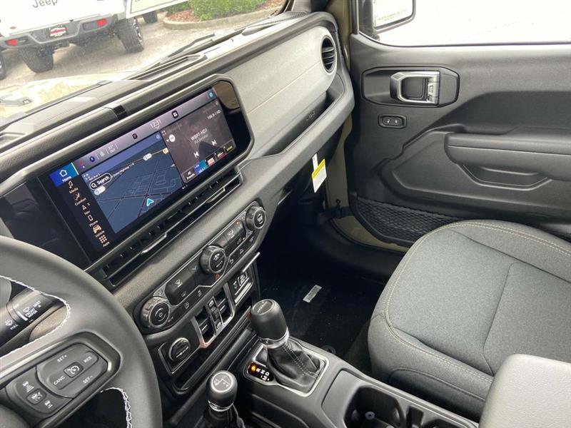 Jeep Gladiator  2025