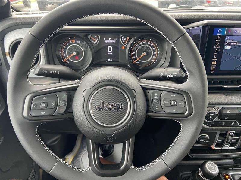 Jeep Gladiator  2025