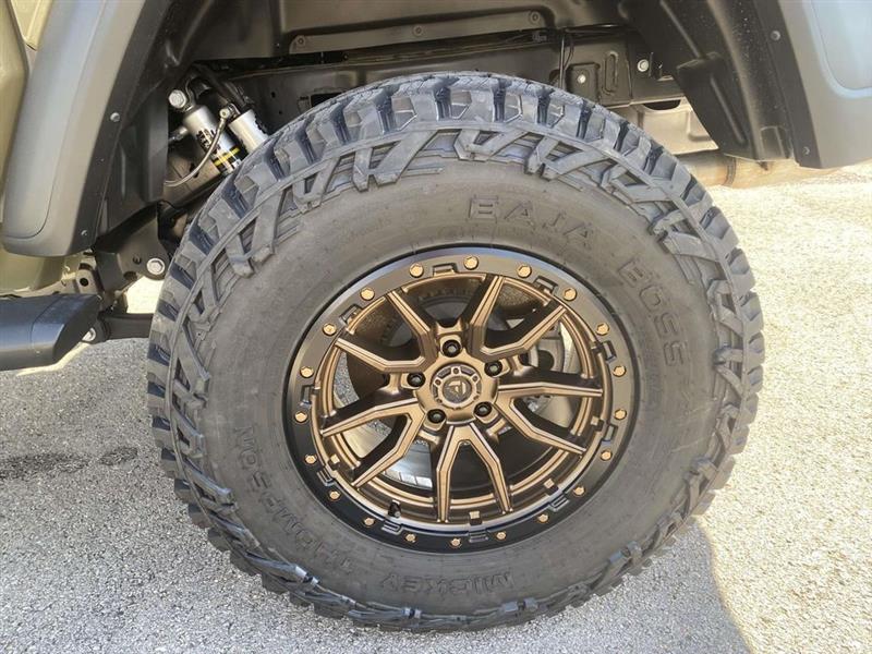 Jeep Gladiator  2025