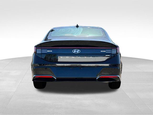 Hyundai Sonata Hybrid  2025