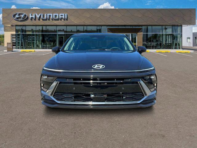 Hyundai Sonata Hybrid  2025