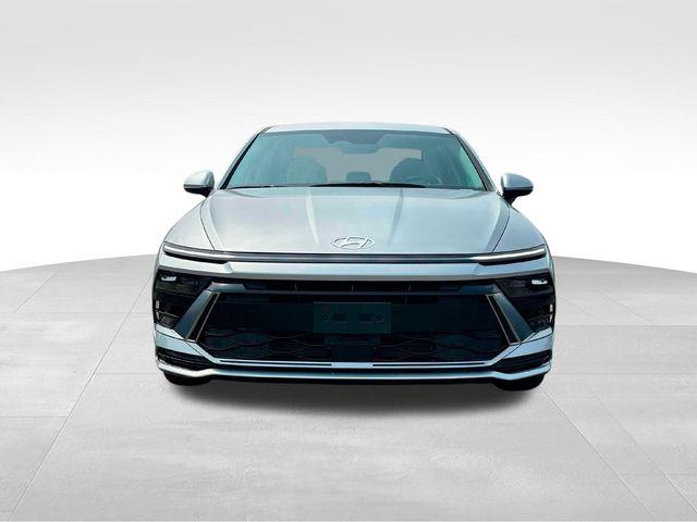 Hyundai Sonata Hybrid  2025