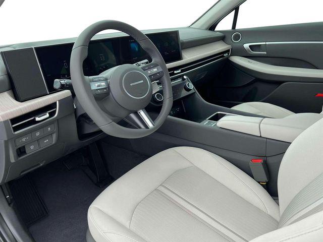 Hyundai Sonata Hybrid  2025