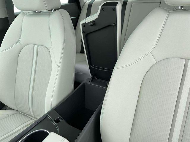 Hyundai Sonata Hybrid  2025