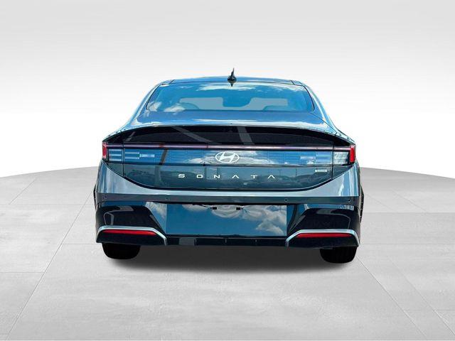 Hyundai Sonata Hybrid  2025