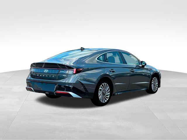 Hyundai Sonata Hybrid  2025