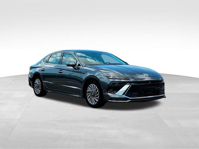 Hyundai Sonata Hybrid  2025