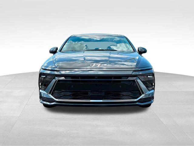 Hyundai Sonata Hybrid  2025