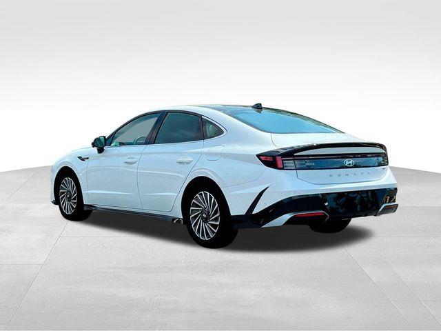 Hyundai Sonata Hybrid  2025