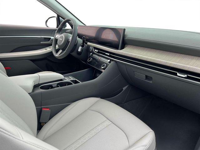 Hyundai Sonata Hybrid  2025