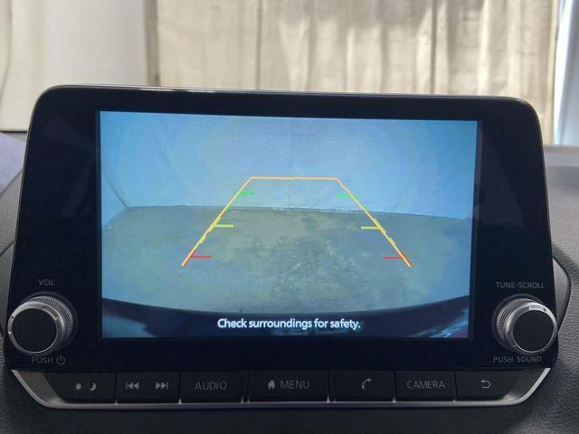 Nissan Sentra  2025 Nissan Sentra  2025