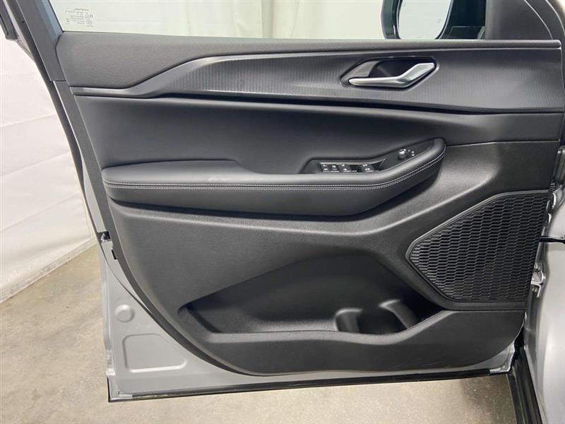 Jeep Grand Cherokee  2025