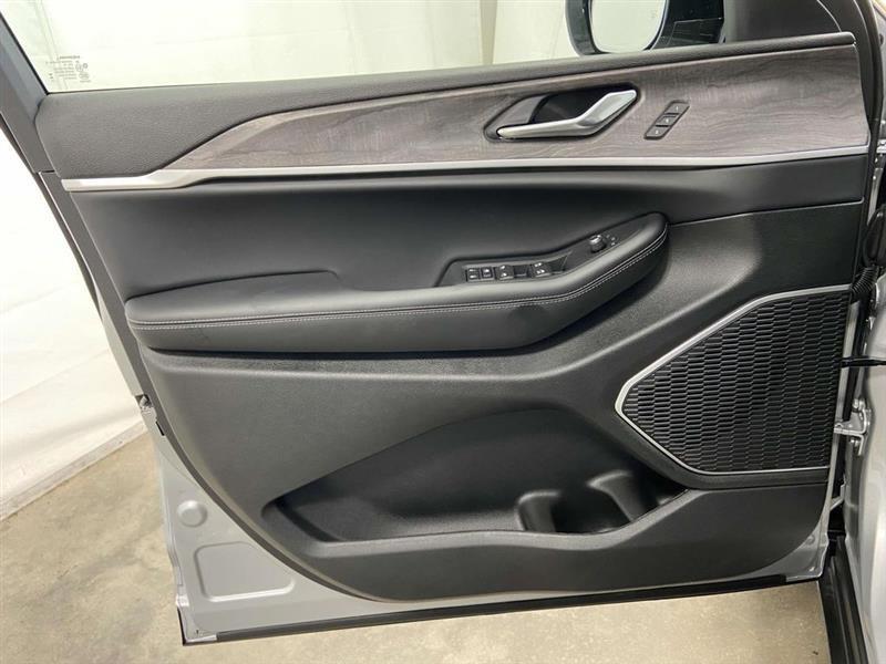 Jeep Grand Cherokee L  2025