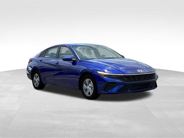 Hyundai Elantra  2025