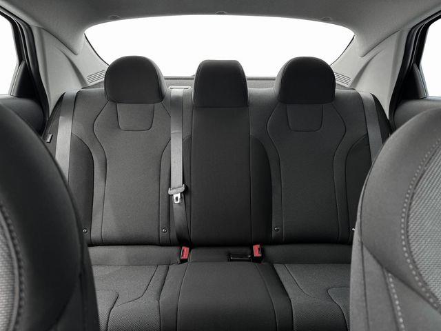 Hyundai Elantra  2025