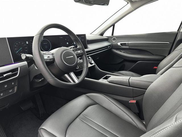 Hyundai Sonata Hybrid  2025