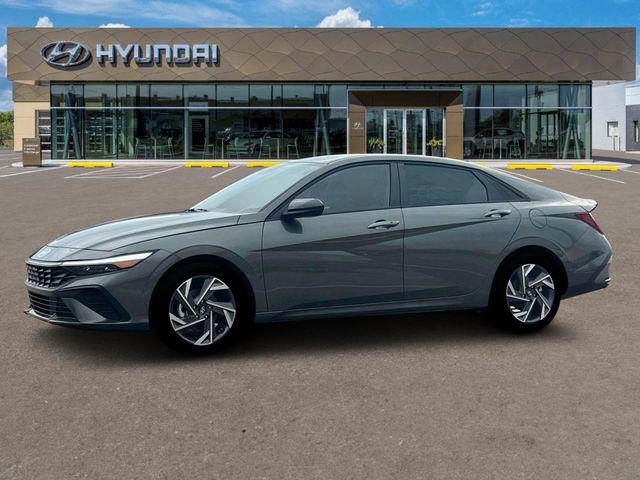 Hyundai Elantra  2025