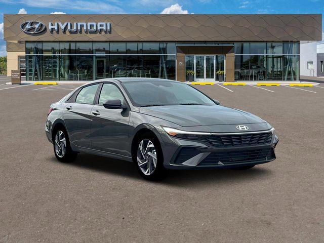 Hyundai Elantra  2025