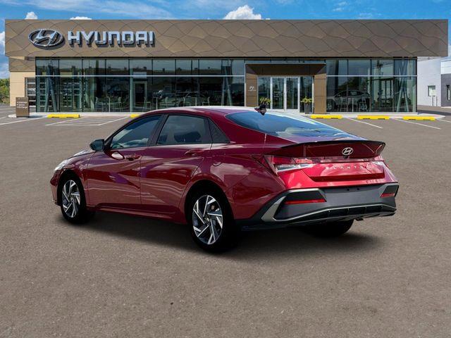 Hyundai Elantra  2025