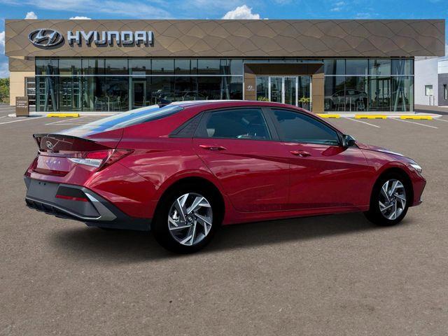 Hyundai Elantra  2025