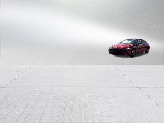 Hyundai Elantra  2025