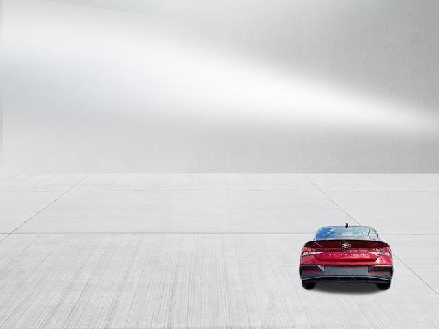 Hyundai Elantra  2025