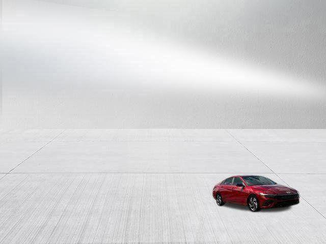 Hyundai Elantra  2025