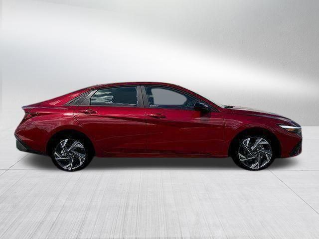 Hyundai Elantra  2025