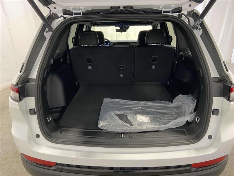 Jeep Grand Cherokee  2025