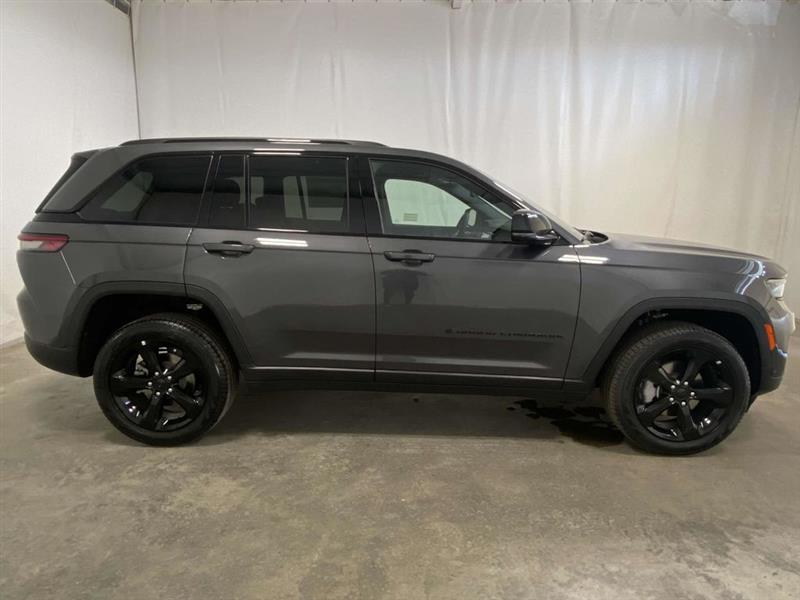 Jeep Grand Cherokee  2025
