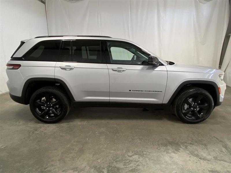 Jeep Grand Cherokee  2025