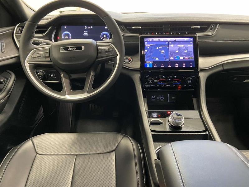 Jeep Grand Cherokee  2025