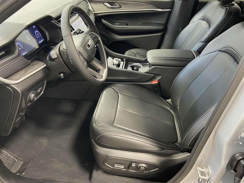 Jeep Grand Cherokee  2025