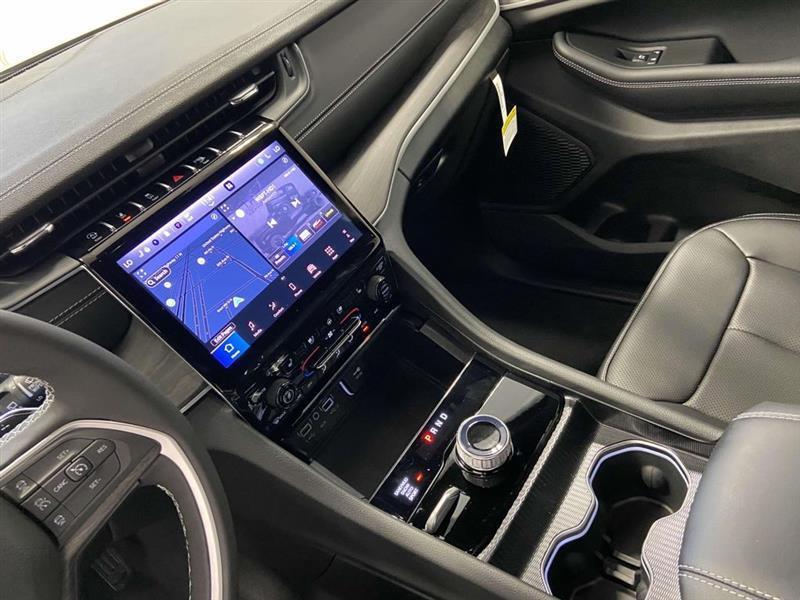 Jeep Grand Cherokee  2025