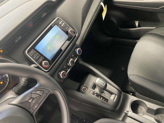 Nissan Kicks  2025 Nissan Kicks  2025