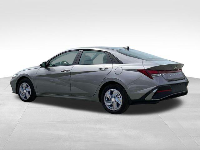 Hyundai Elantra  2025 Hyundai Elantra  2025