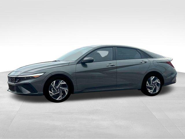 Hyundai Elantra  2025 Hyundai Elantra  2025