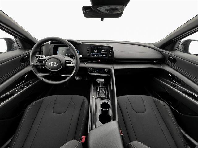 Hyundai Elantra  2025 Hyundai Elantra  2025