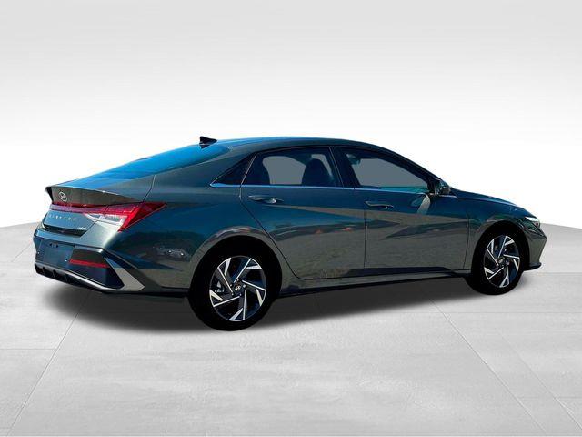 Hyundai Elantra  2025 Hyundai Elantra  2025