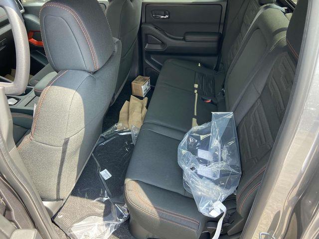 Nissan Frontier  2025