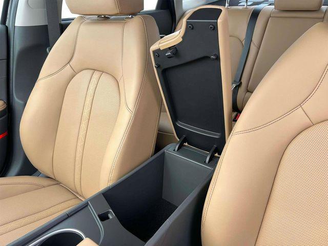 Hyundai Sonata Hybrid  2025