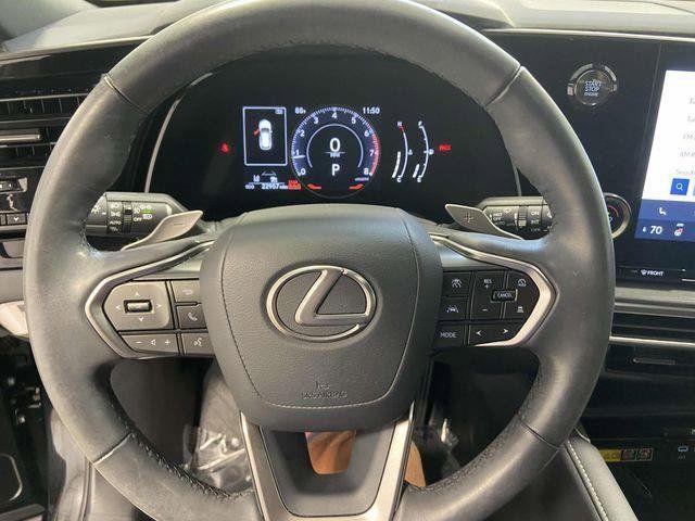 Lexus RX  2024