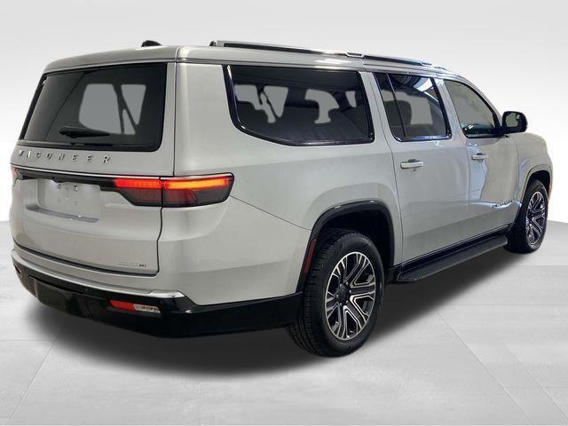 Jeep Wagoneer L  2024