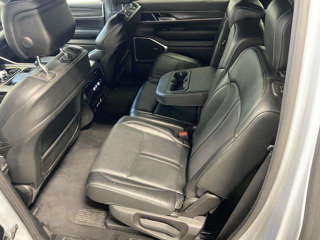 Jeep Wagoneer L  2024