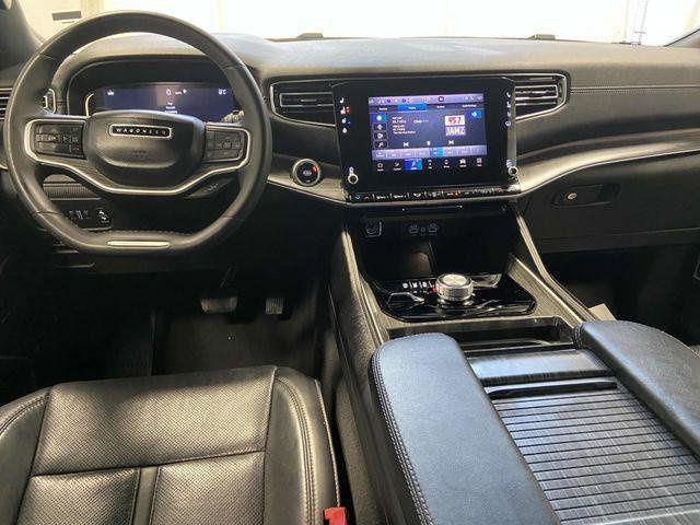 Jeep Wagoneer L  2024